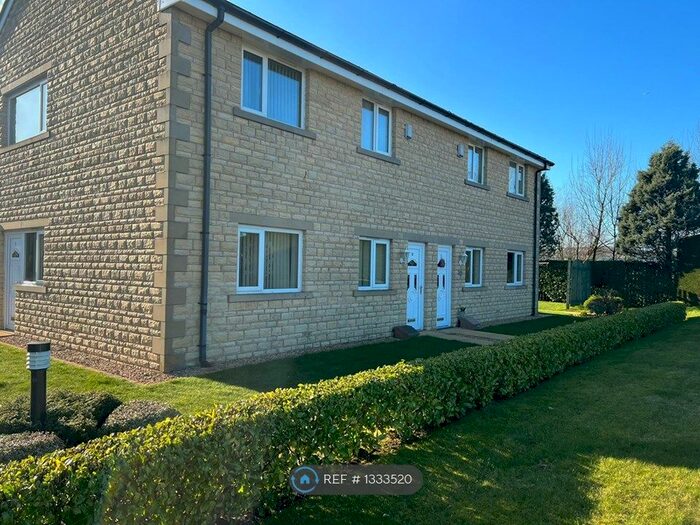 2 Bedroom Flat To Rent In Meadowbank Mews, Nelson, BB9