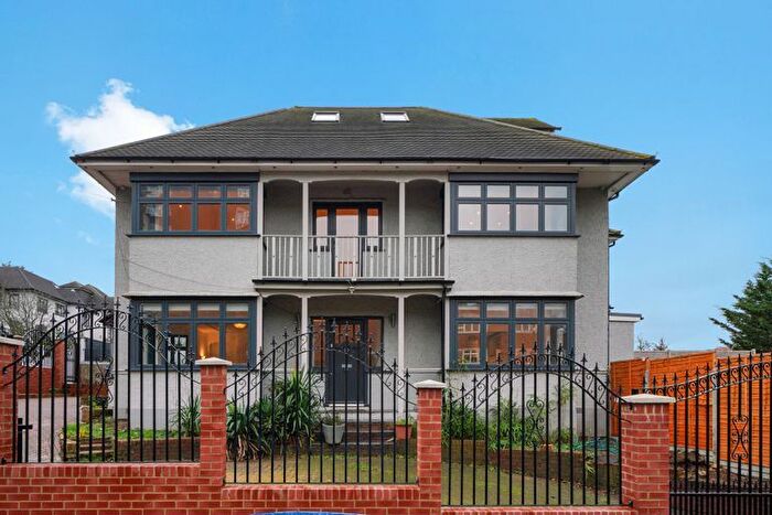 5 Bedroom Detached House To Rent In Alexander Avenue, London, NW10