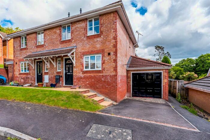 3 Bedroom Property To Rent In Coleridge Crescent, Killay, Swansea, SA2