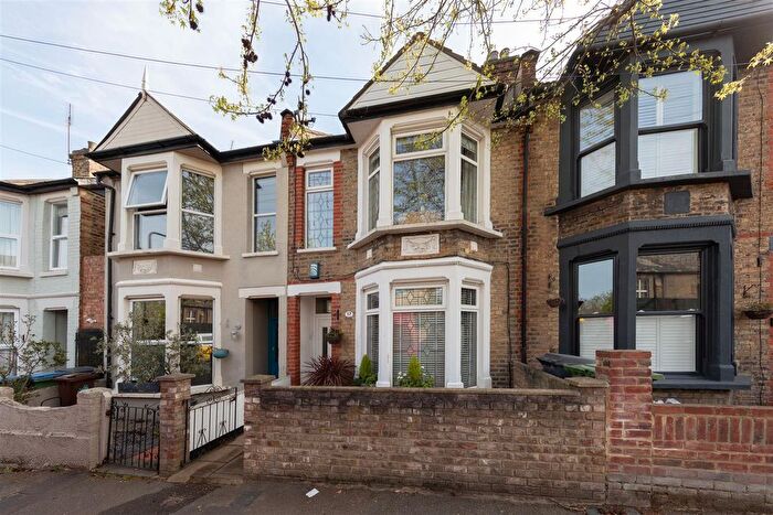 5 Bedroom Terraced House For Sale In Melville Road, Walthamstow, E17