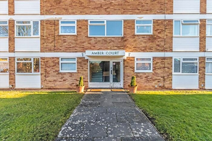 1 Bedroom Flat To Rent In Laleham Road, Staines-Upon-Thames, TW18