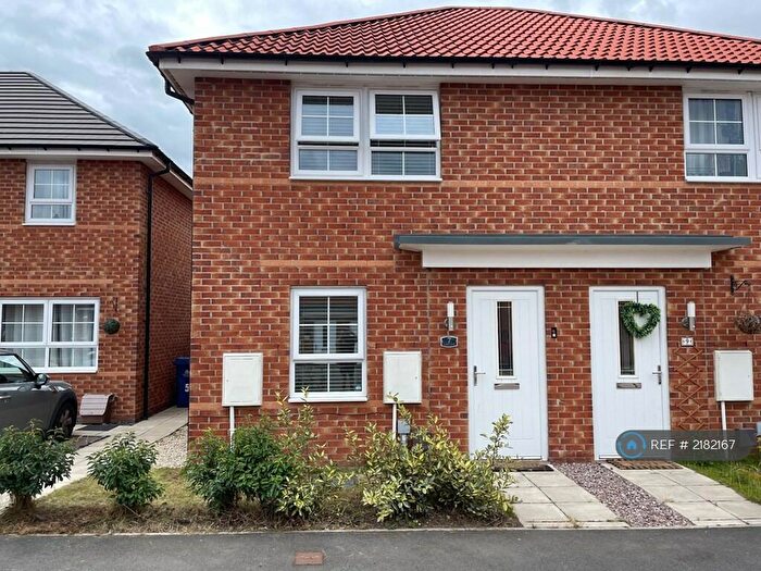 2 Bedroom Semi-Detached House To Rent In Jenkin Close, New Rossington, Doncaster, DN11