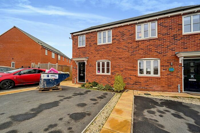 3 Bedroom Semi-Detached House For Sale In Balmoral Way, Hatton, Derby, DE65