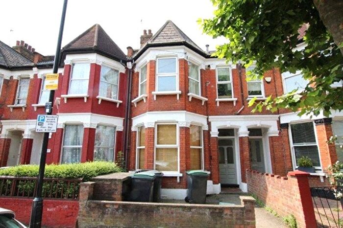 2 Bedroom Flat To Rent In Langham Road, South Tottenham, London, N15