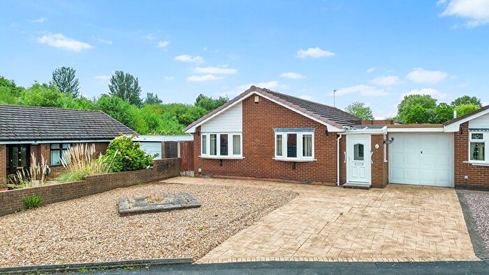 2 Bedroom Detached Bungalow For Sale In Saffron Close, Padgate, WA2