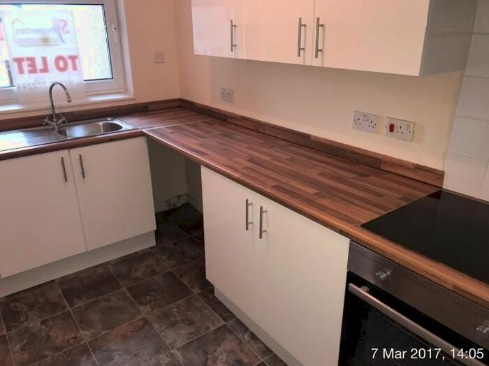 2 Bedroom Town House To Rent In Mount Stewart Street, Carluke, ML8