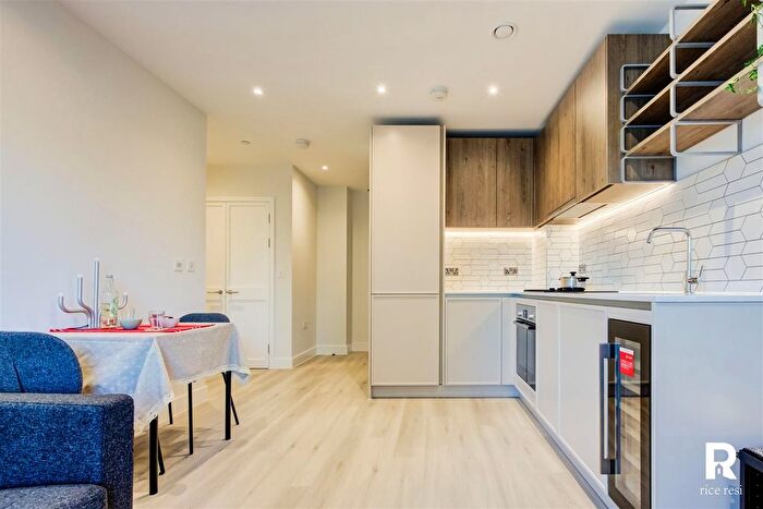 1 Bedroom Flat To Rent In Astell Road, London, SE3