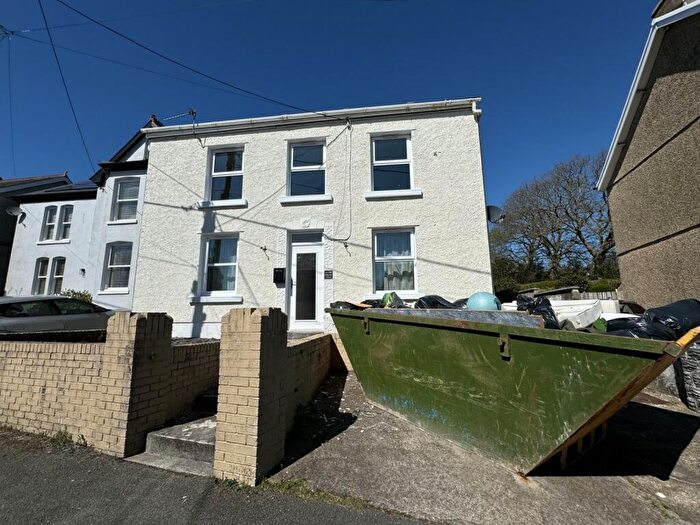 3 Bedroom Detached House For Sale In Llandeilo Road, Upper Brynamman, Ammanford, Carmarthenshire., SA18