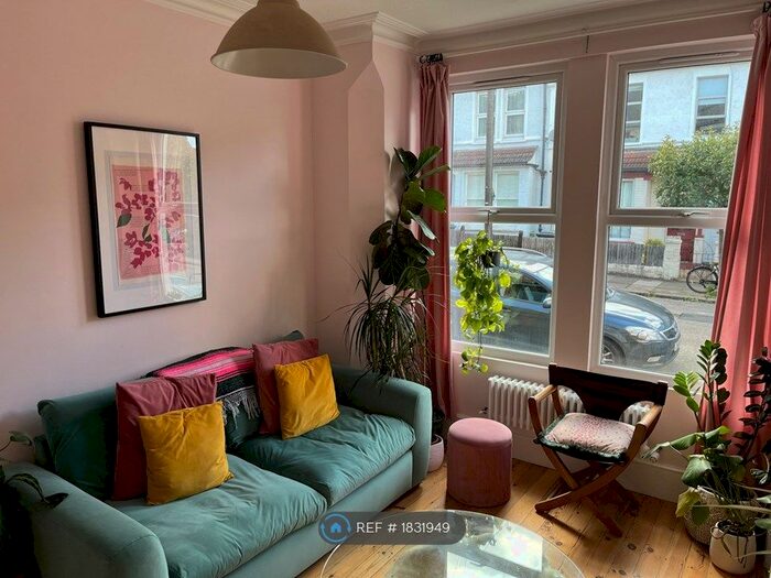 1 Bedroom Maisonette To Rent In St Johns Road, London, N15