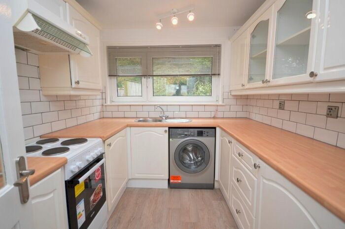 1 Bedroom Flat To Rent In Kenilworth, East Kilbride, South Lanarkshire, G74