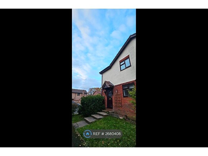 1 Bedroom Terraced House To Rent In Stockbridge Close, Chineham, Basingstoke, RG24