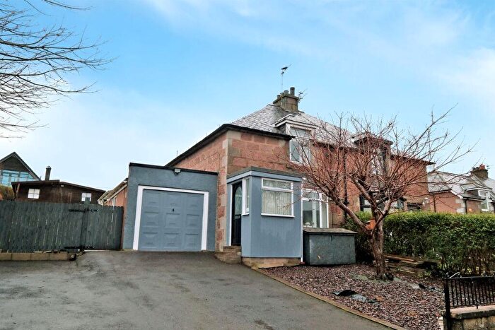 3 Bedroom Semi-Detached House To Rent In Hillview Road, Peterculter, Aberdeen, AB14