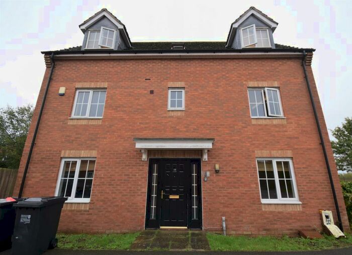 6 Bedroom Detached House To Rent In Walker Grove, Hatfield, AL10