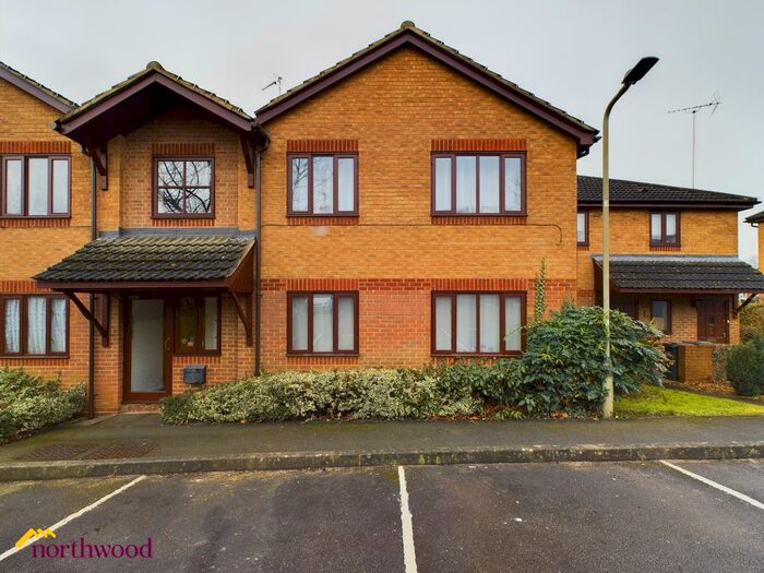 1 Bedroom Flat To Rent In Parklands, Banbury, OX16