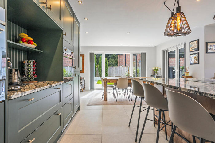 4 Bedroom Detached House For Sale In Alumdale Road, Alum Chine, Bournemouth, BH4