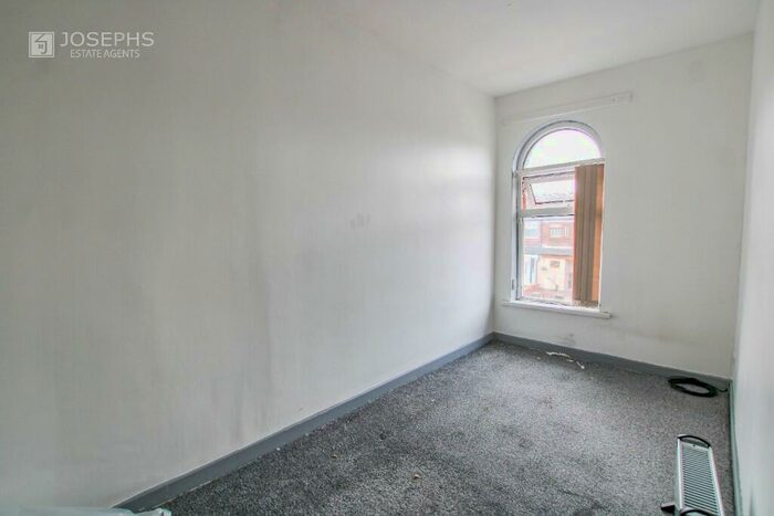 1 Bedroom Flat To Rent In Park Street, Bolton, Greater Manchester, BL1