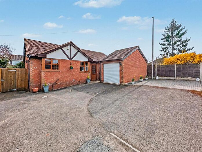 3 Bedroom Detached Bungalow For Sale In Bellhouse Road, Leigh-On-Sea, SS9