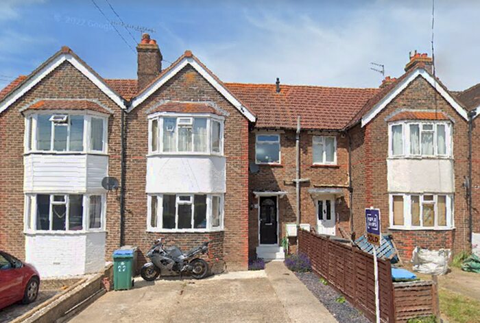 3 Bedroom Semi-Detached House To Rent In Harwood Road, Littlehampton, BN17
