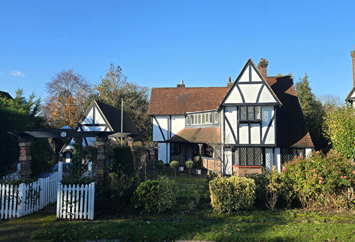 4 Bedroom Detached House To Rent In Beckenham Place Park, Beckenham, Kent, BR3