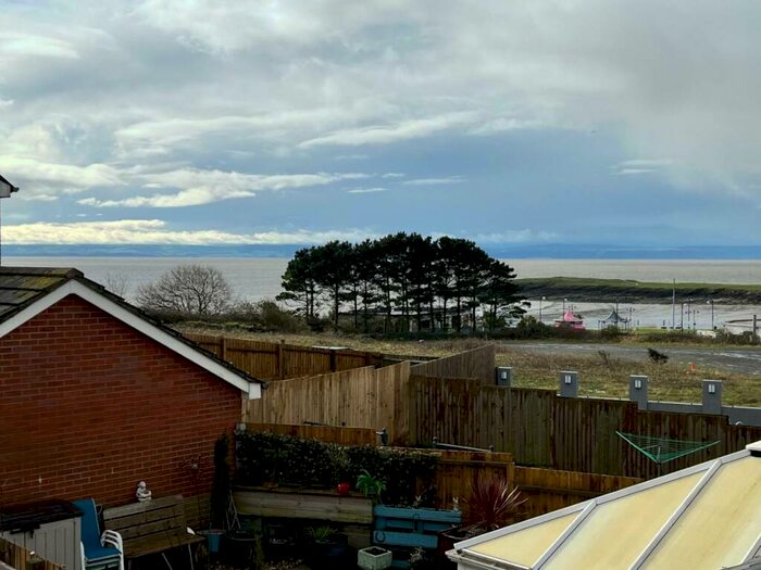 3 Bedroom House To Rent In Gwennol Y Mor, Barry Island, Barry, CF62