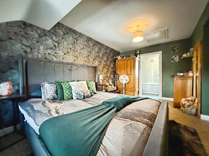 3 Bedroom Terraced House For Sale In Ash Lea Drive, Donnington, Telford, TF2