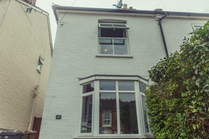 3 Bedroom Terraced House To Rent In Ludlow Road, Guildford, GU2