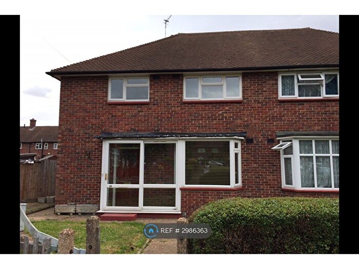 6 Bedroom Semi Detached House To Rent In Anstridge Road, Averyhill, SE9
