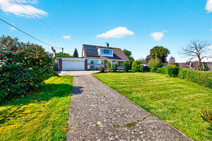 4 Bedroom Detached House For Sale In St. Nicholas Close, Newport, Isle Of Wight, PO30