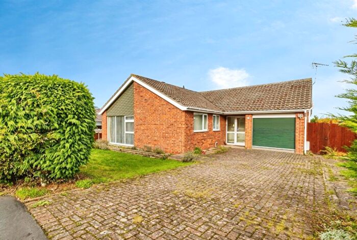 3 Bedroom Detached Bungalow For Sale In Marlborough Avenue, Washingborough, Lincoln, LN4