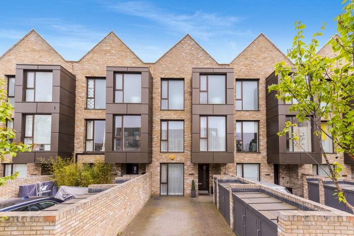 4 Bedroom Town House To Rent In Exeter Place, London, SE26