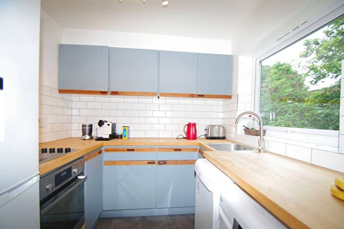 1 Bedroom Flat To Rent In , Watford, WD17