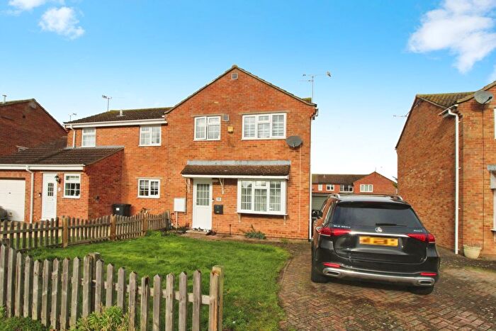 3 Bedroom Semi Detached House For Sale In Woodchester, Westlea, SN5