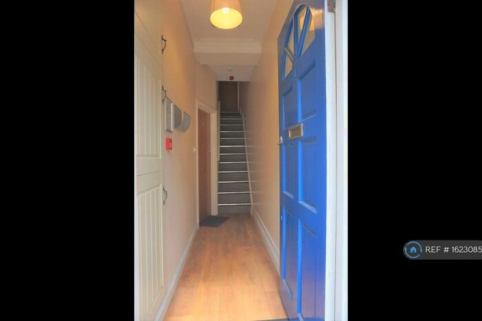 Studio To Rent In Trundleys Road, London, SE8