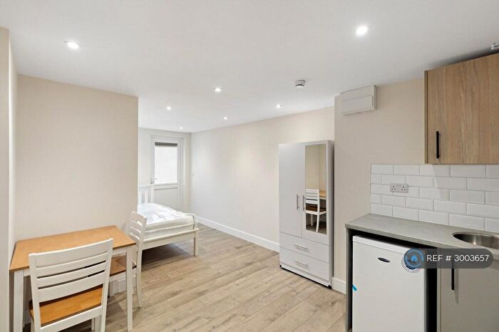Studio To Rent In Clarence Road, Grays, RM17