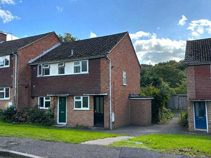 1 Bedroom Maisonette For Sale In Border End, Border Road, Haslemere, Surrey, GU27