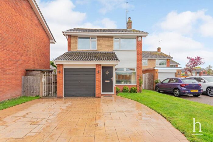 3 Bedroom Detached House For Sale In Inley Road, Wirral, CH63