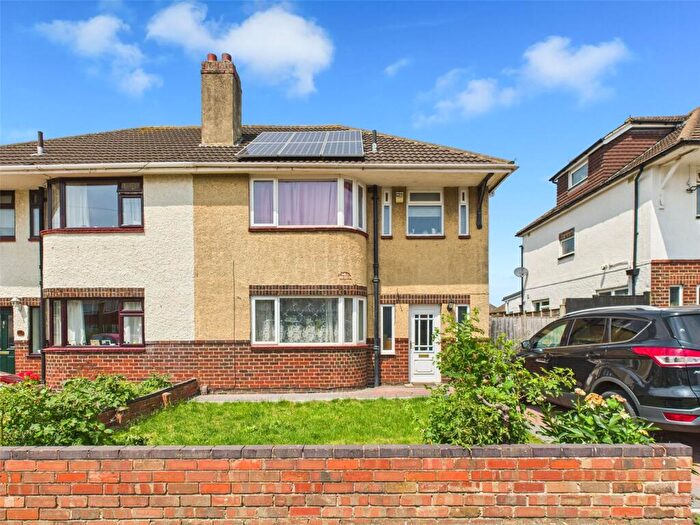 3 Bedroom Semi Detached House For Sale In Armscroft Place, Gloucester, Gloucestershire, GL2