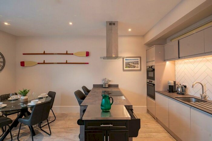 1 Bedroom Apartment To Rent In Liston Road, Marlow, Buckinghamshire, SL7