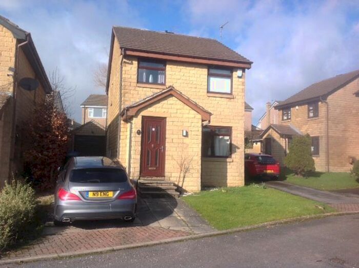3 Bedroom Detached House To Rent In Barden Drive, Eldwick, Bingley, BD16
