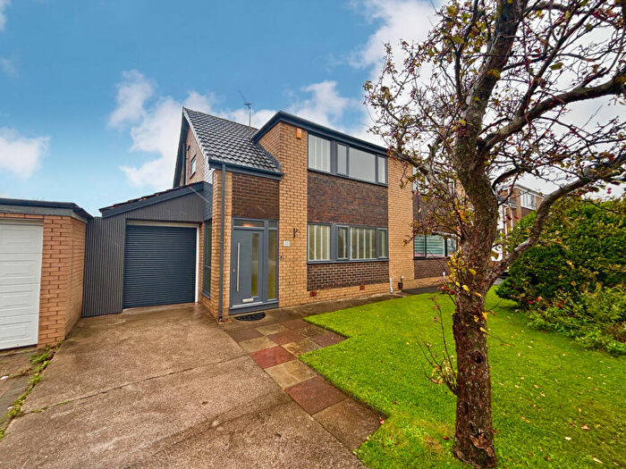 3 Bedroom Semi-Detached House For Sale In Moreton Drive, Staining, FY3