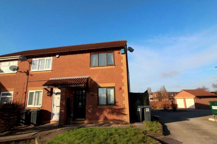 2 Bedroom End Of Terrace House To Rent In Oakmeadow Close, Birmingham, B33
