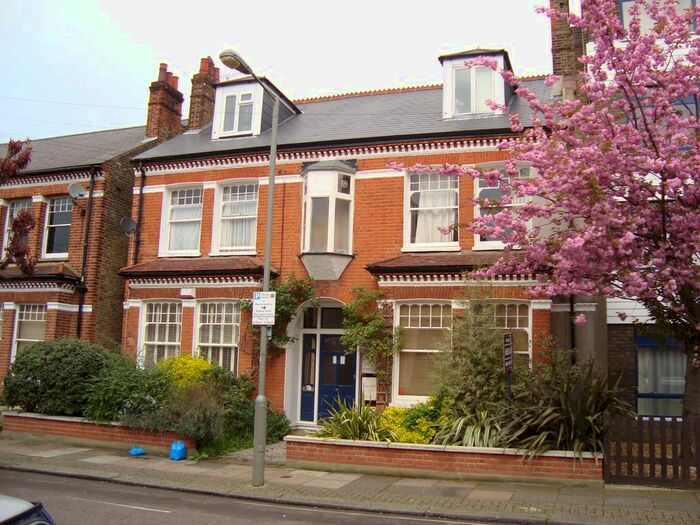 Studio To Rent In Manville Road, Tooting, SW17