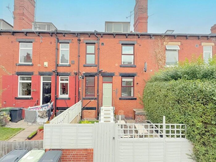 2 Bedroom Terraced House For Sale In Park Mount, Armley, Leeds, LS12