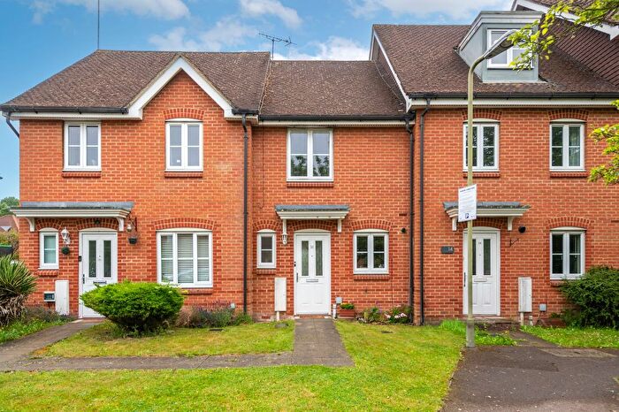 2 Bedroom Terraced House For Sale In Tylehurst Drive, Redhill, RH1
