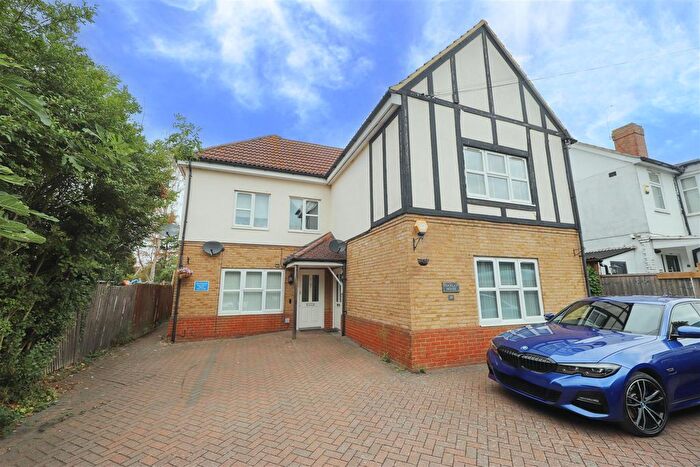 2 Bedroom Flat For Sale In Edgeley House, Pield Heath Road, Hillingdon, UB8