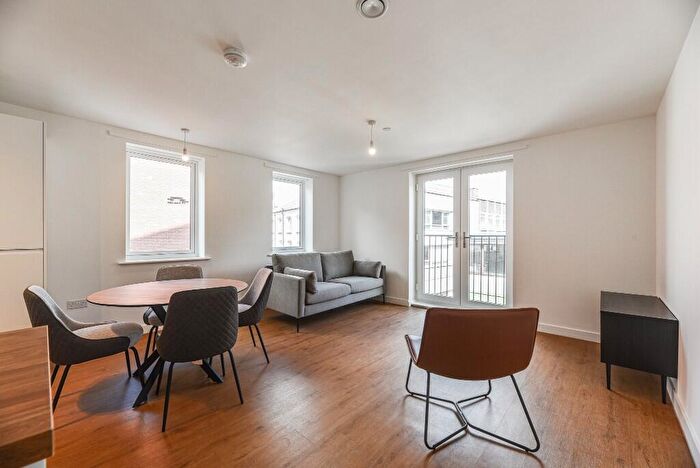 2 Bedroom Apartment To Rent In Deansgate Gardens, Central Street, Bolton, Greater Manchester, BL1
