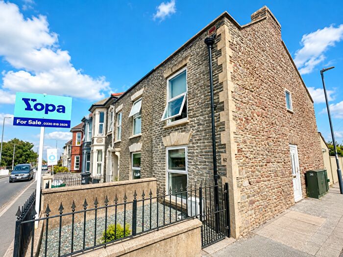 2 Bedroom End Of Terrace House For Sale In North Street, Bristol, BS16