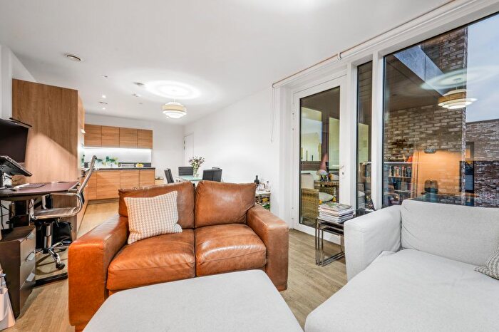 2 Bedroom Flat To Rent In Naomi Street, Surrey Quays, SE8