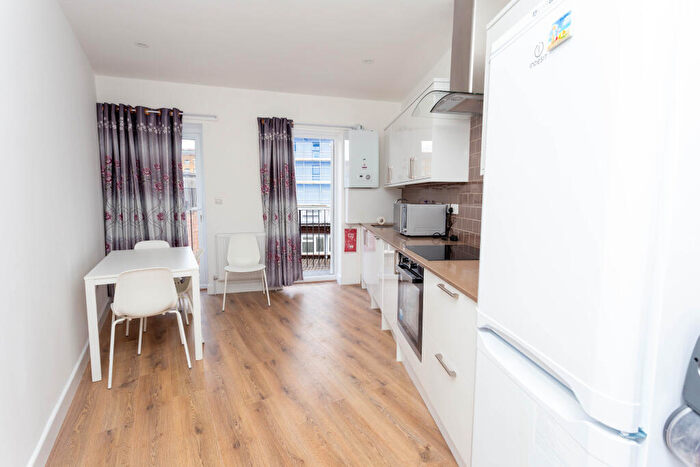 2 Bedroom Apartment To Rent In Blue Anchor Lane, London, Greater London, SE16