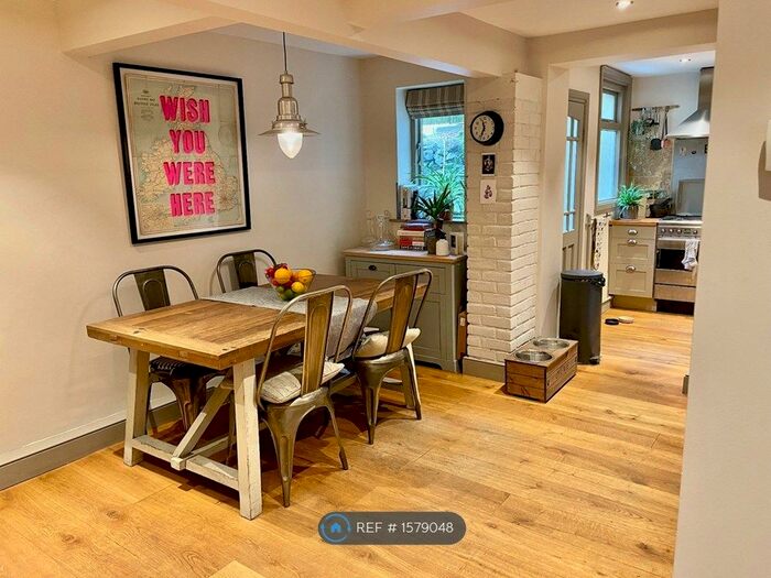 2 Bedroom Flat To Rent In Greater London, London, SE19